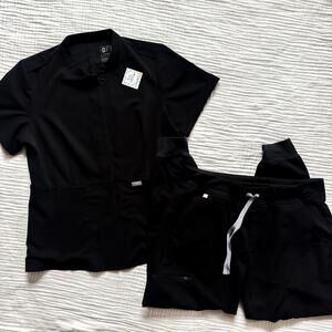 FIGS Black Lira Top & Zamora Jogger Scrub Set